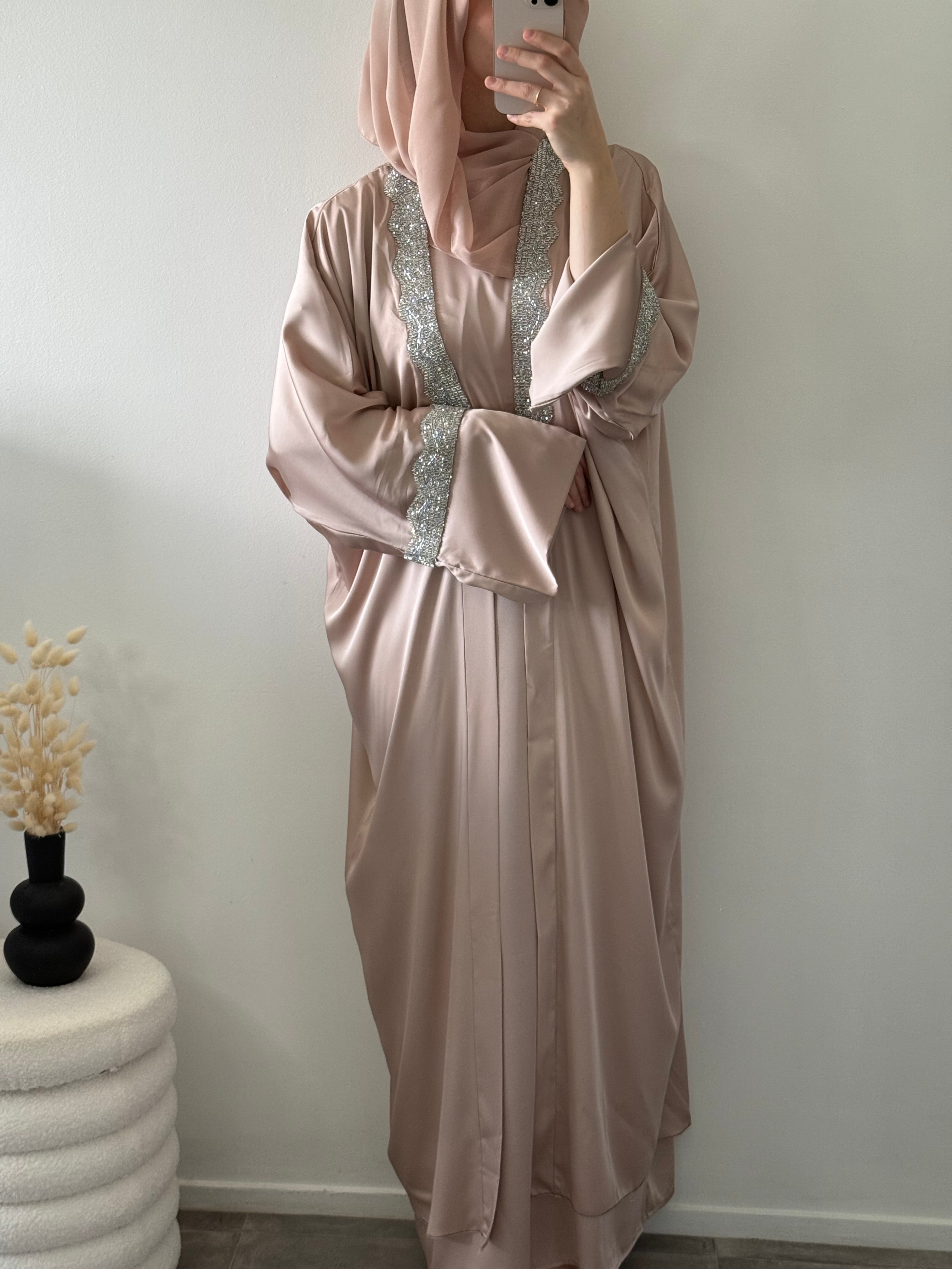 Abaya Hasna