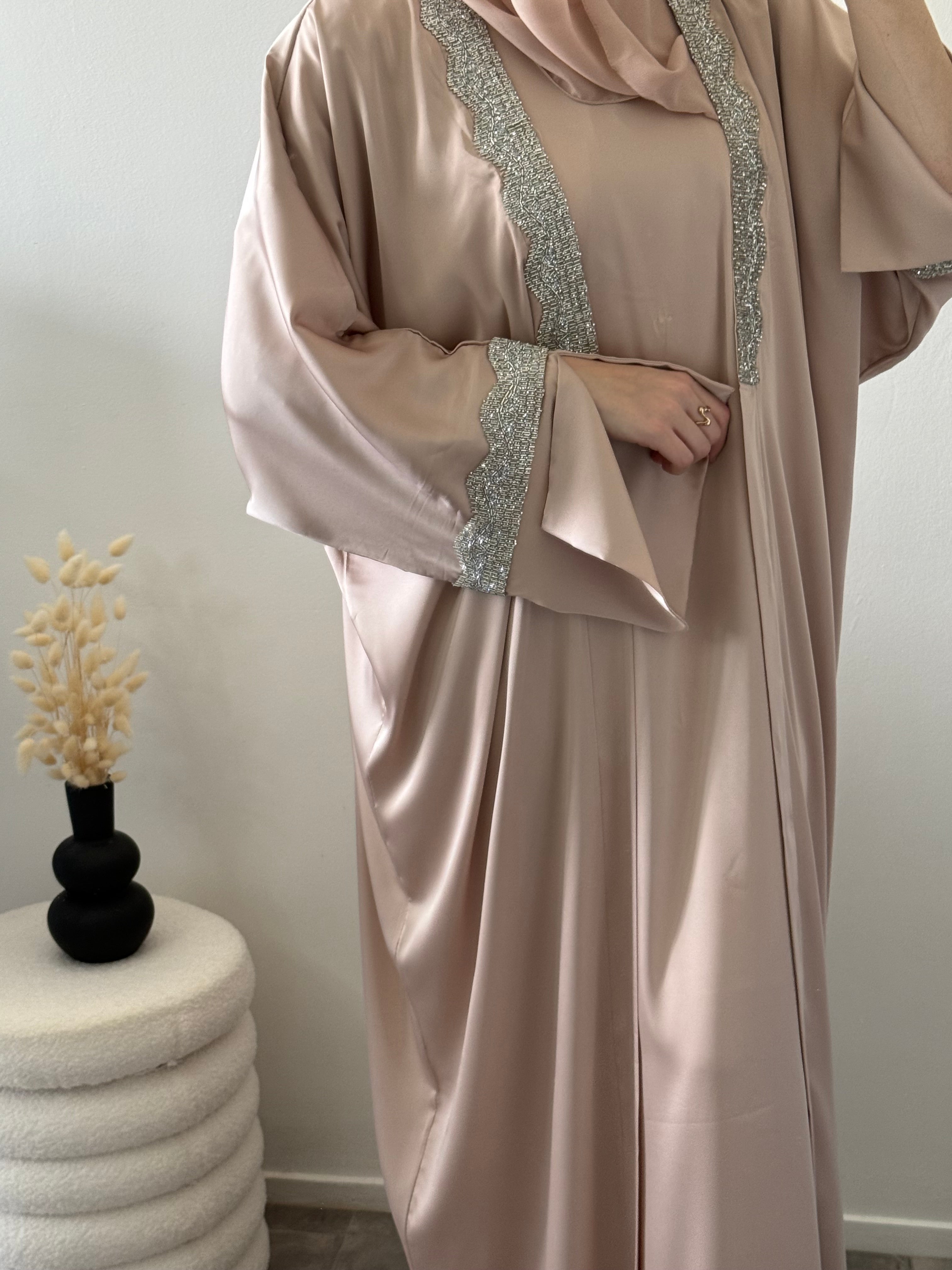 Abaya Hasna