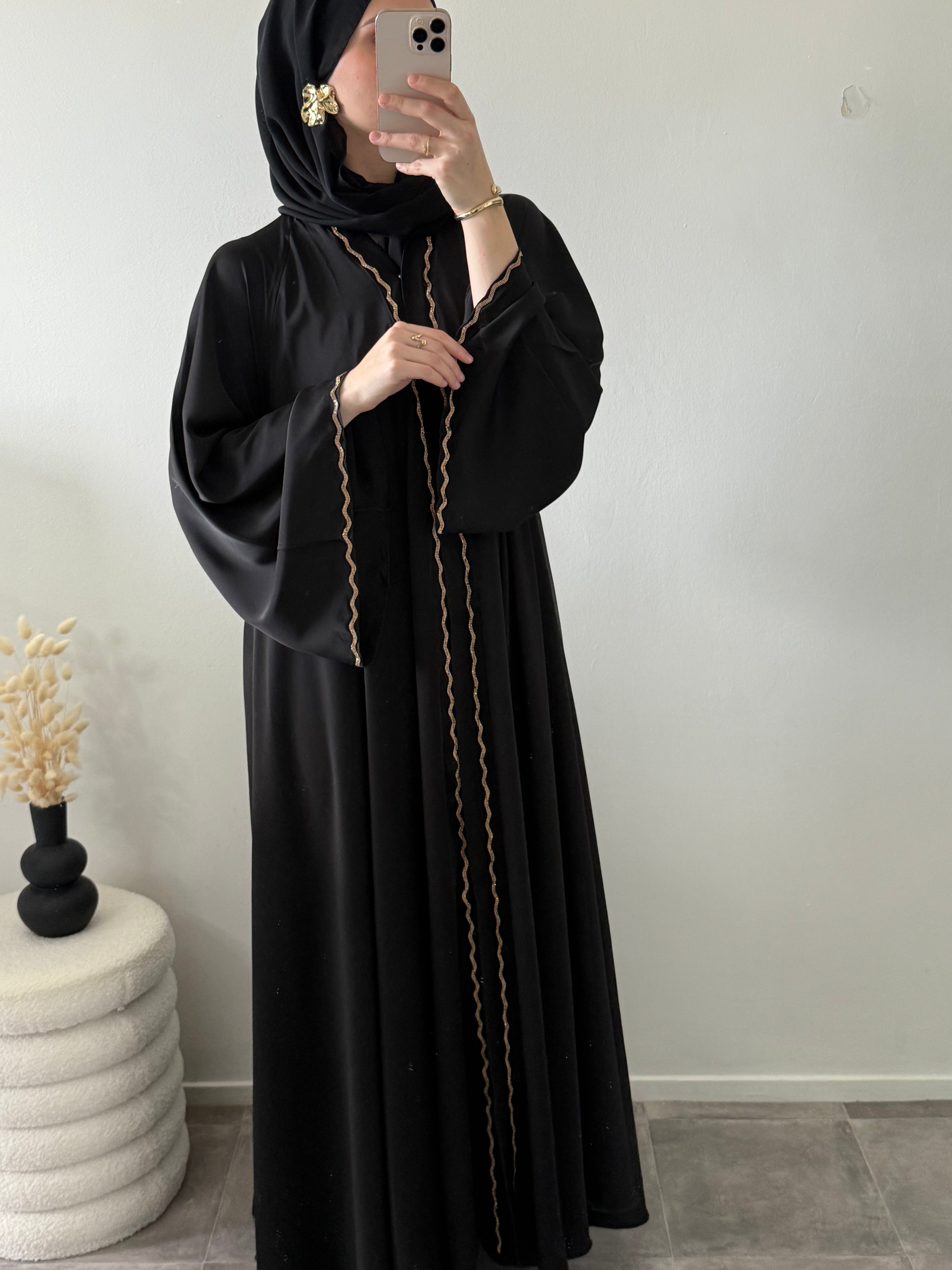 Abaya Emna